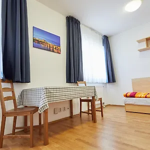 hotellátogatás