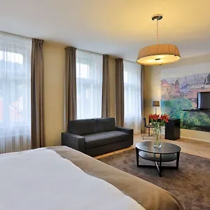hotellátogatás